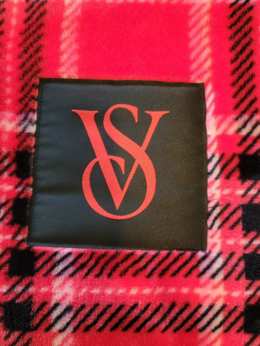 VICTORIA SECRET Throw/Blanket Red/Black/Yellow/Pink